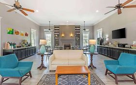 Quality Inn & Suites Santee I-95